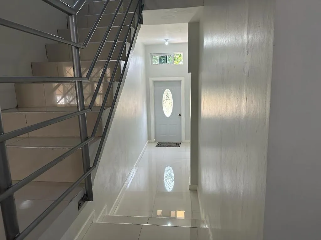 Mandeville Vacation Home 0*,  جامايكا